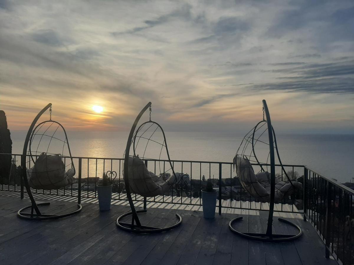 Hotel VysotA Gagra Exteriér fotografie